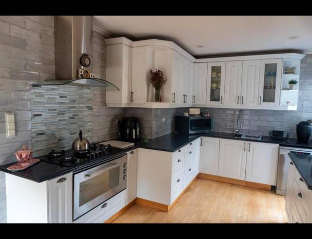 3 BEDROOM HOUSE FOR SALE IN BOTHASIG